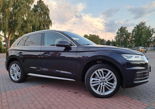 Audi Q5 cena 135900 przebieg: 59000, rok produkcji 2018 z Ostrołęka małe 436